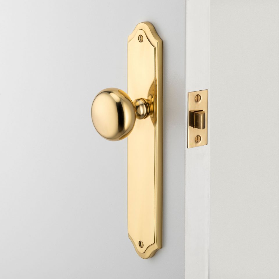 10328P85 - Cambridge Knob - Shouldered Backplate - Polished Brass - Privacy